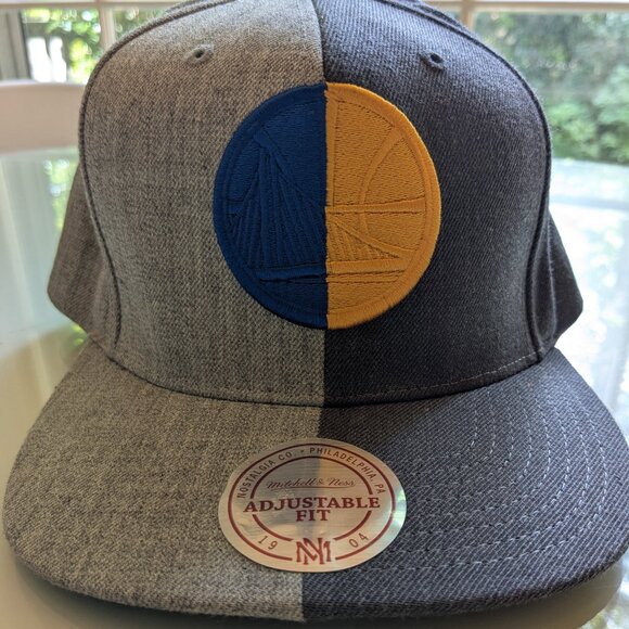 Mitchell & Ness Golden State Warriors Gray / Yellow Cap - One Size - Strapback - Picture 1 of 9